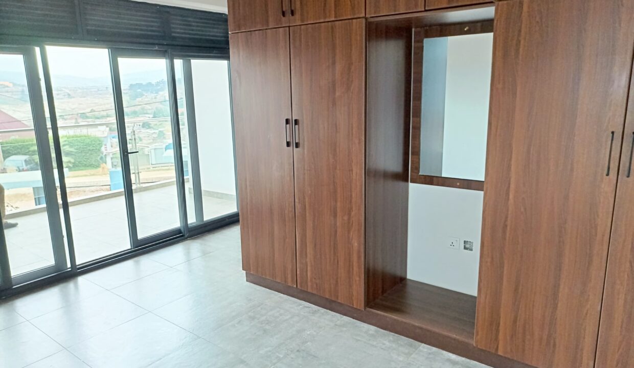 WhatsApp Image 2025-08-13 at 21.34.06_6690f276