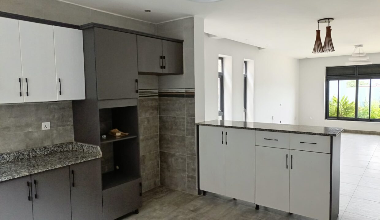 WhatsApp Image 2025-08-13 at 21.34.09_8e1334eb